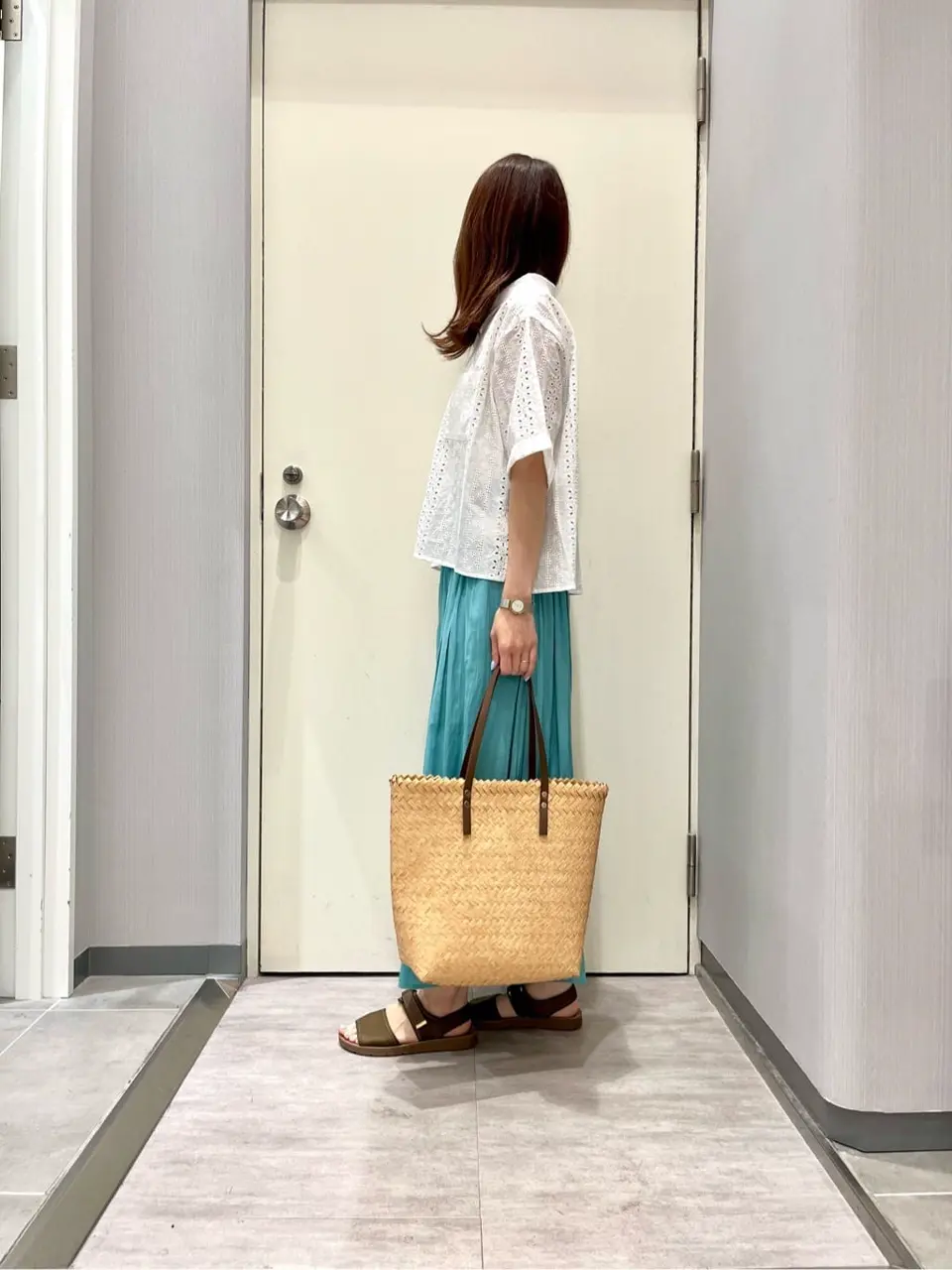 ANY 金井 コーディネート画像