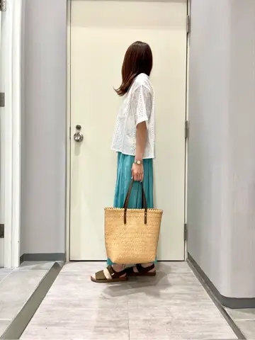 ANY 金井 コーディネート画像