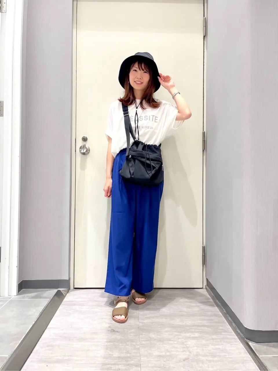 ANY 金井 コーディネート画像