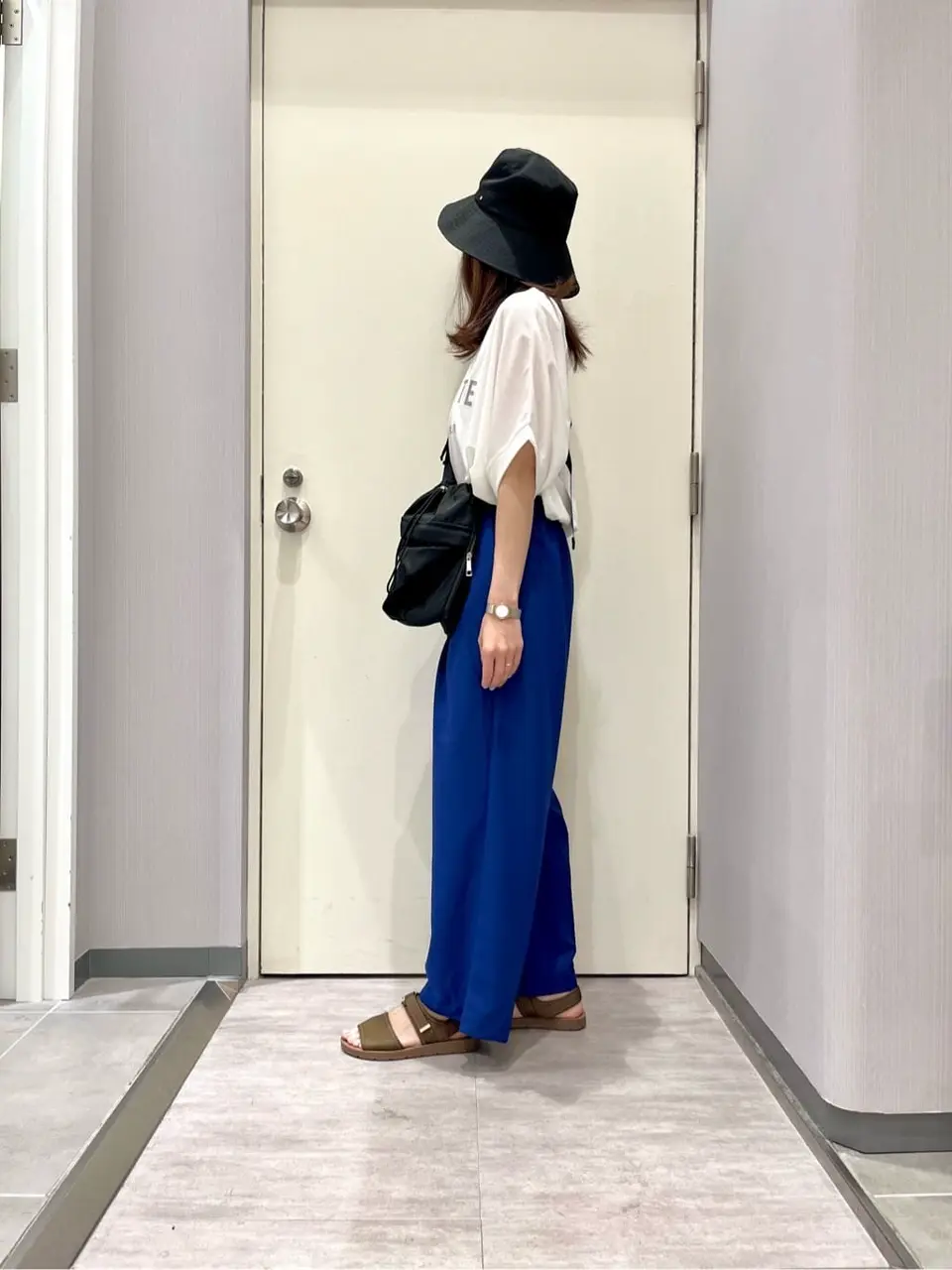 ANY 金井 コーディネート画像