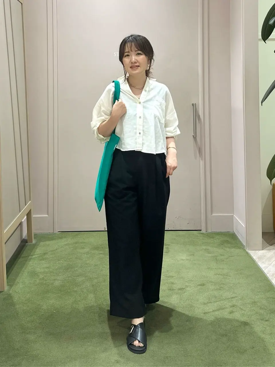 ANY フジコ コーディネート画像