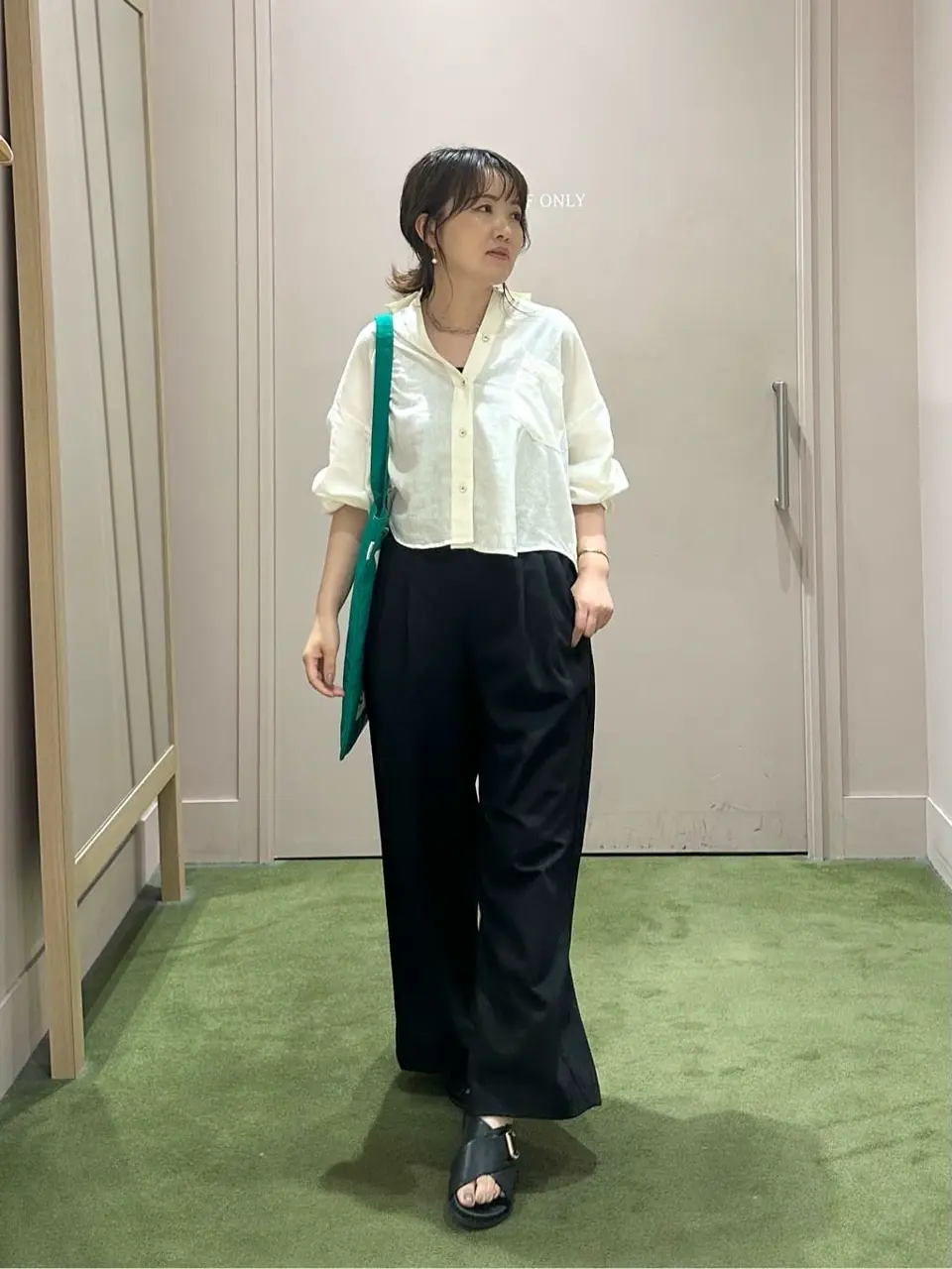 ANY フジコ コーディネート画像