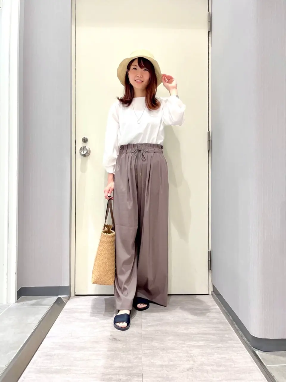 ANY 金井 コーディネート画像