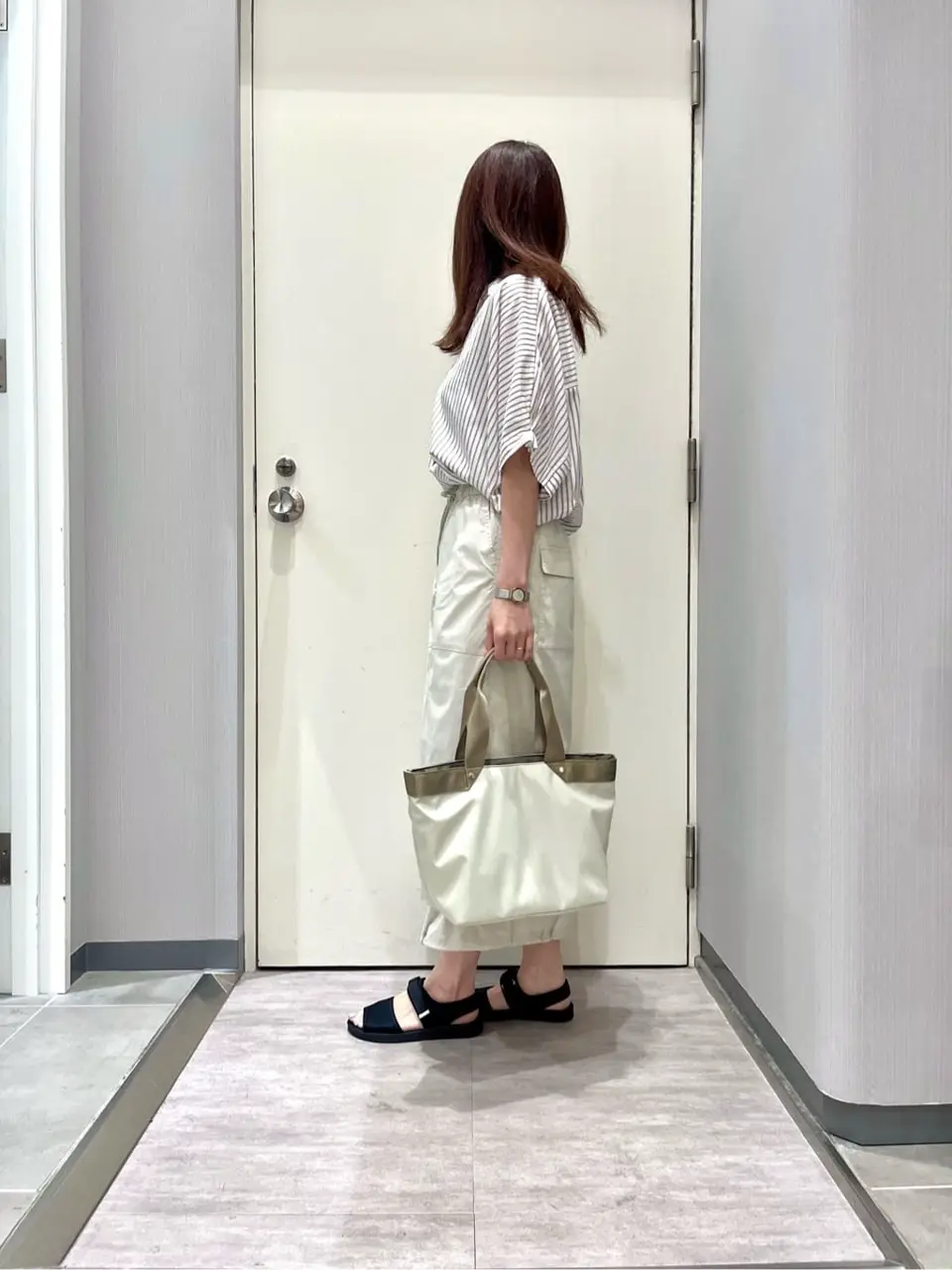 ANY 金井 コーディネート画像