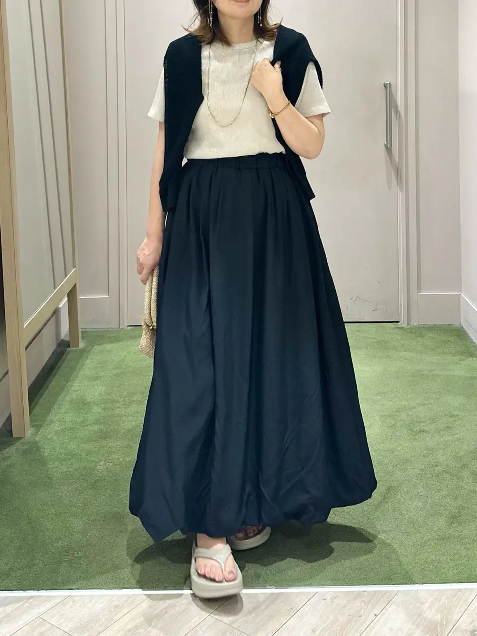 ANY フジコ コーディネート画像