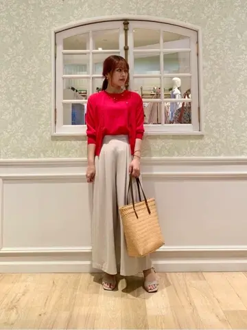 ANY MIHO コーディネート画像