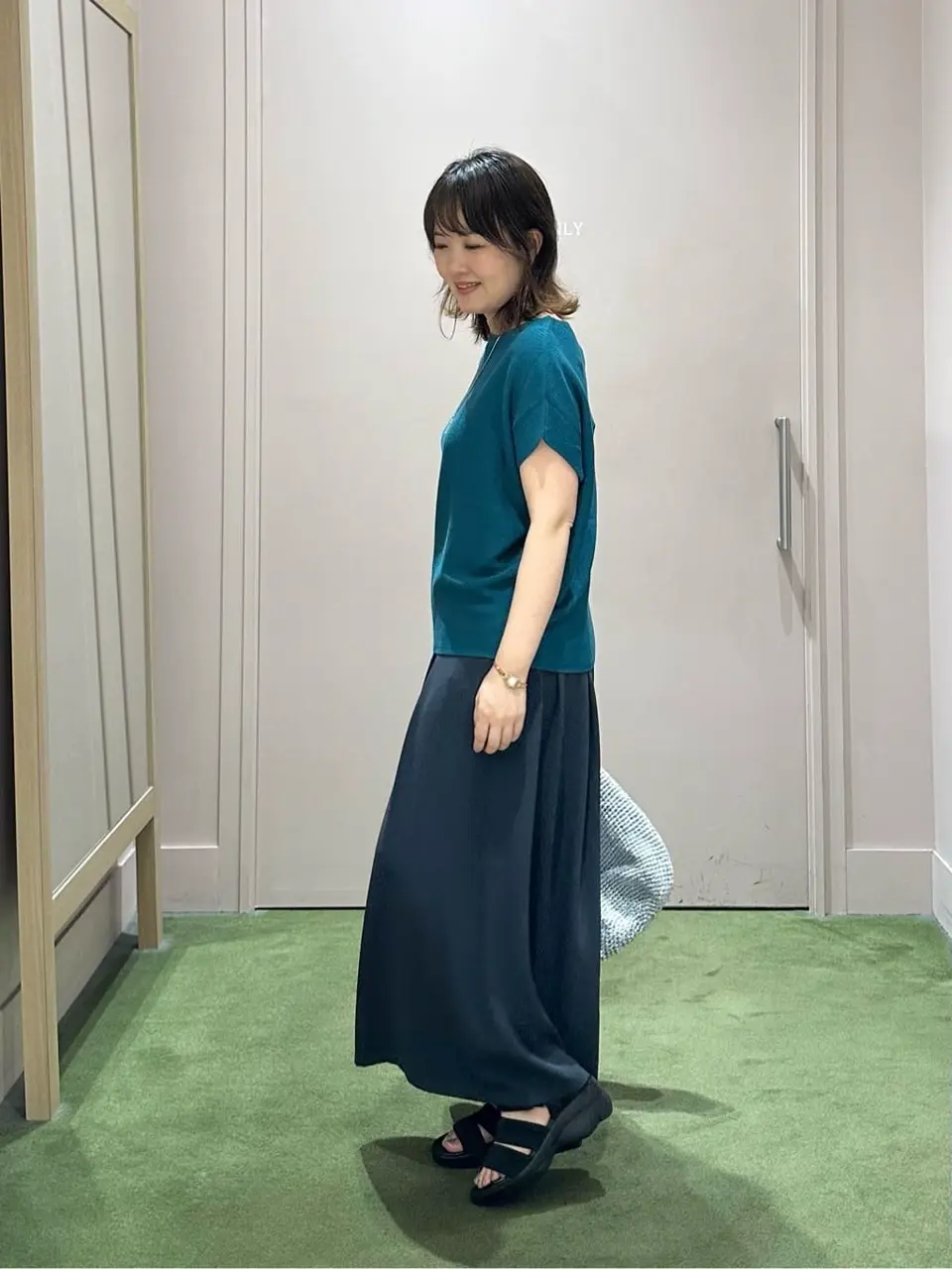 ANY フジコ コーディネート画像