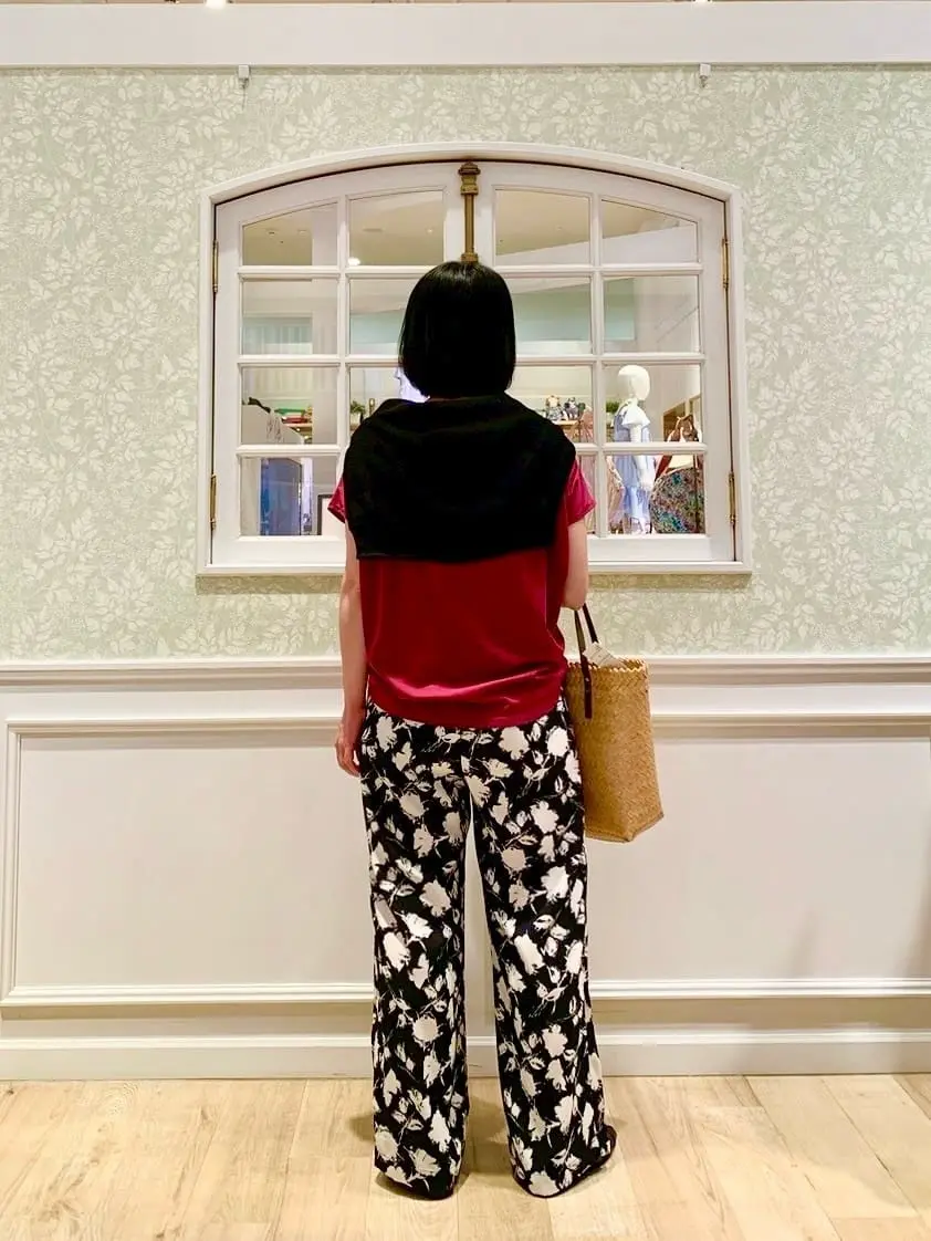 ANY MIKA コーディネート画像