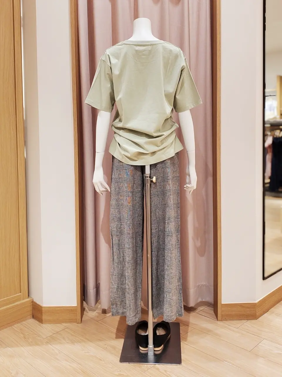 ANY 岩田 コーディネート画像