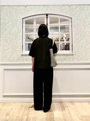 ANY MIKA コーディネート画像