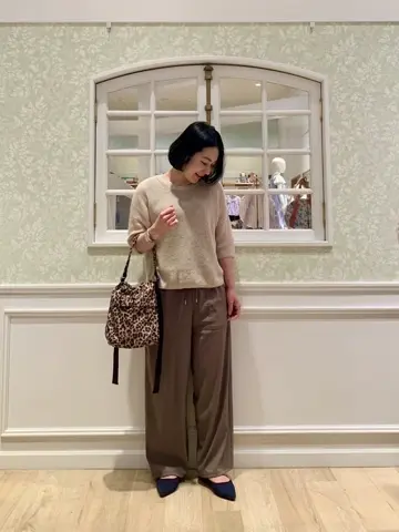 ANY MIKA コーディネート画像