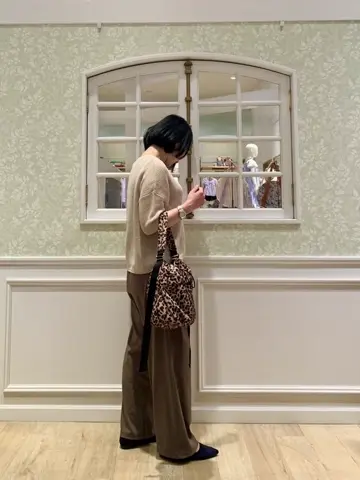 ANY MIKA コーディネート画像