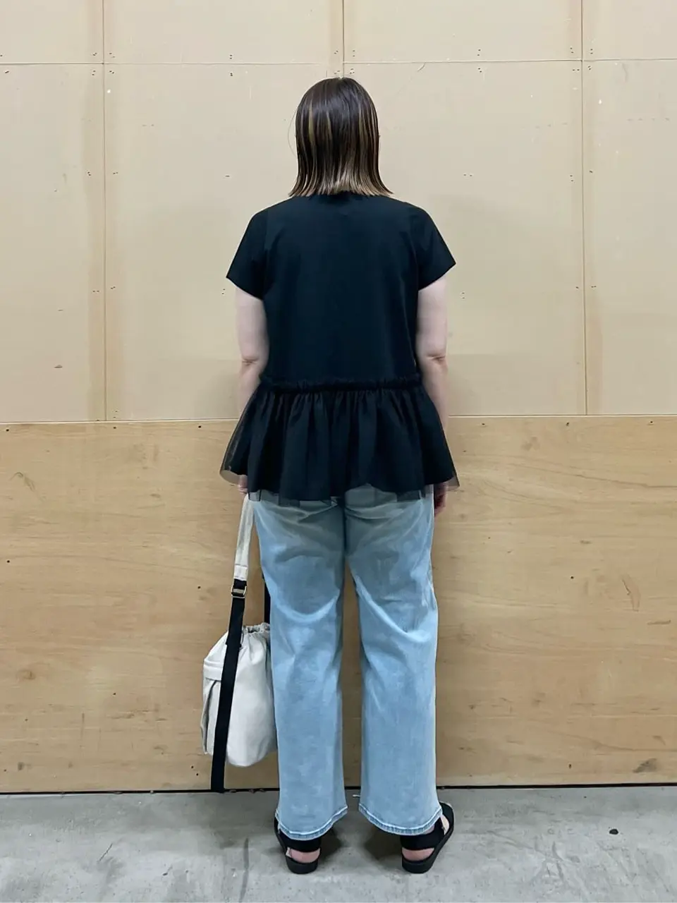 ANY 林 コーディネート画像