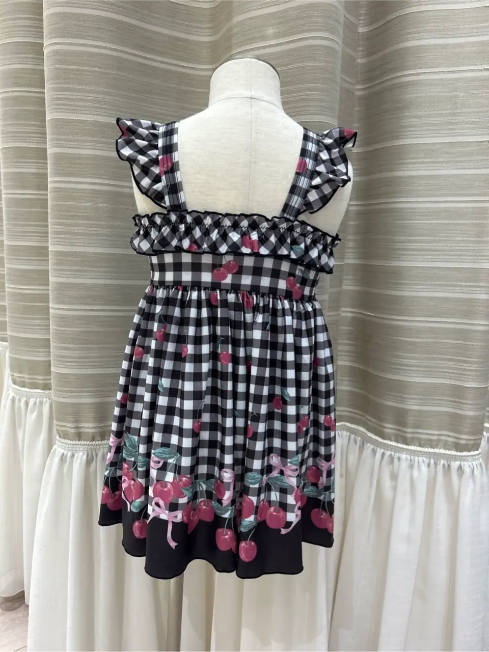 ANY 岡田 コーディネート画像