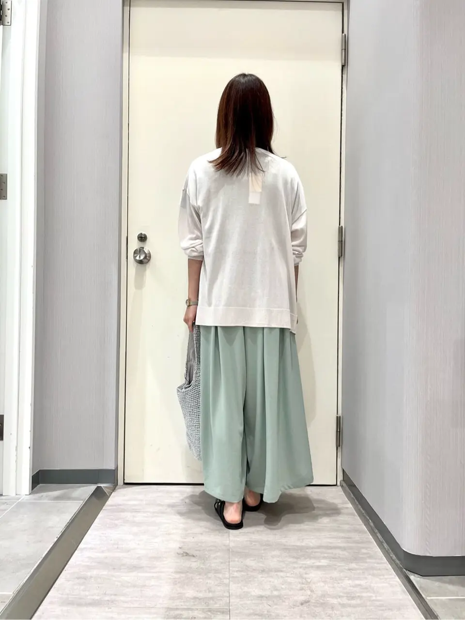 ANY 金井 コーディネート画像