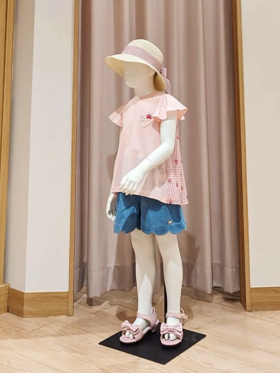 ANY 奥原 コーディネート画像