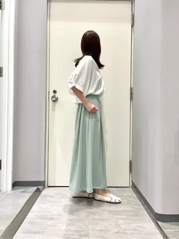 ANY 金井 コーディネート画像