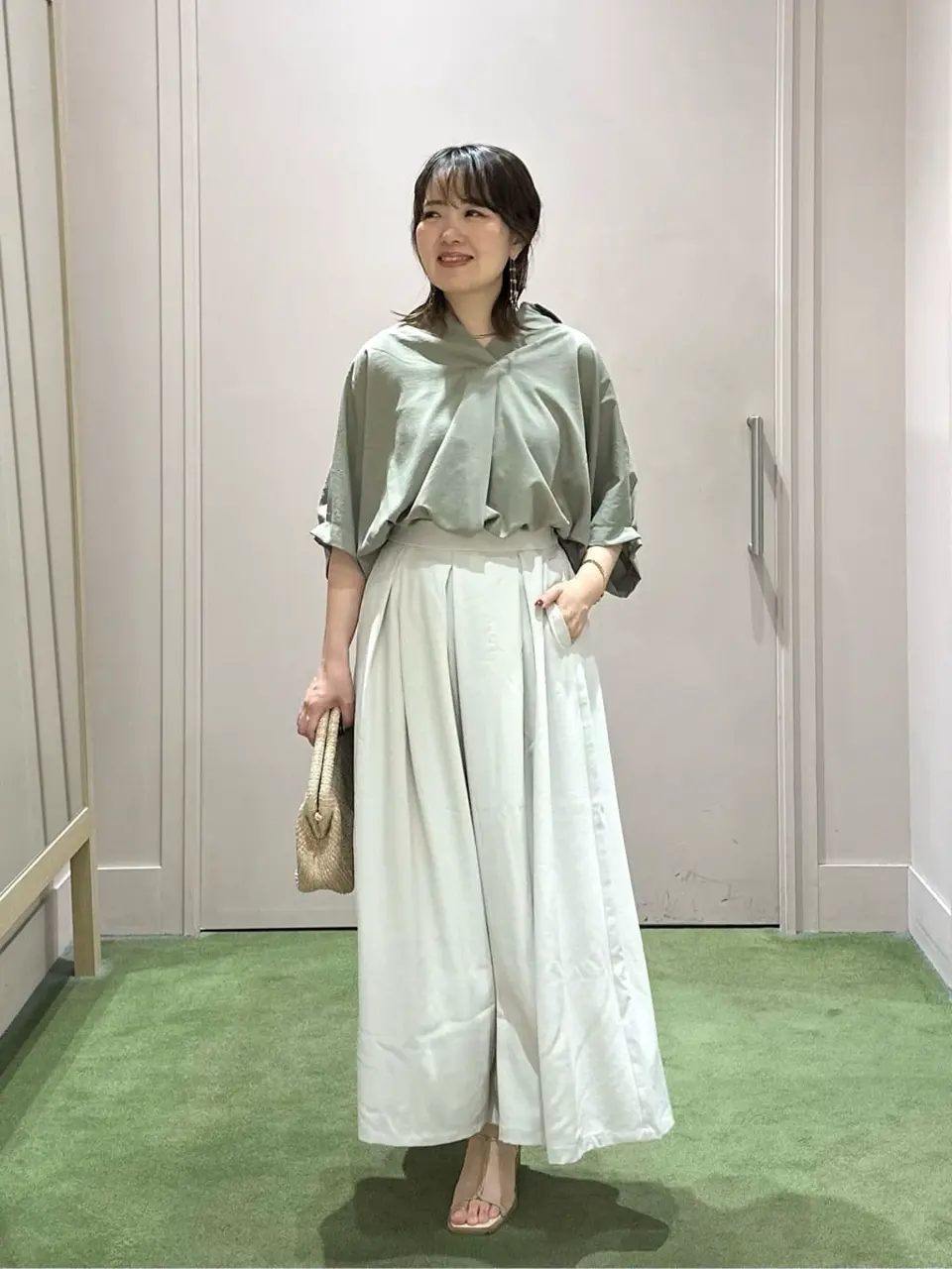 ANY フジコ コーディネート画像