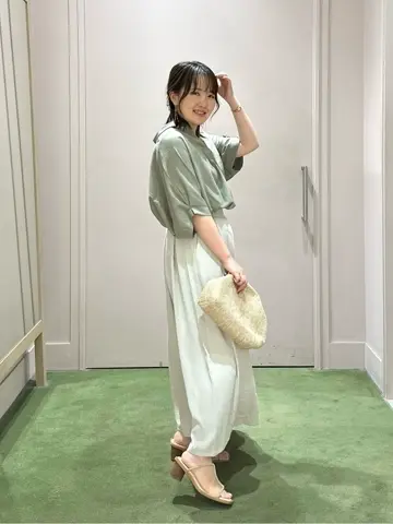 ANY フジコ コーディネート画像