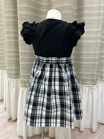 ANY 岡田 コーディネート画像