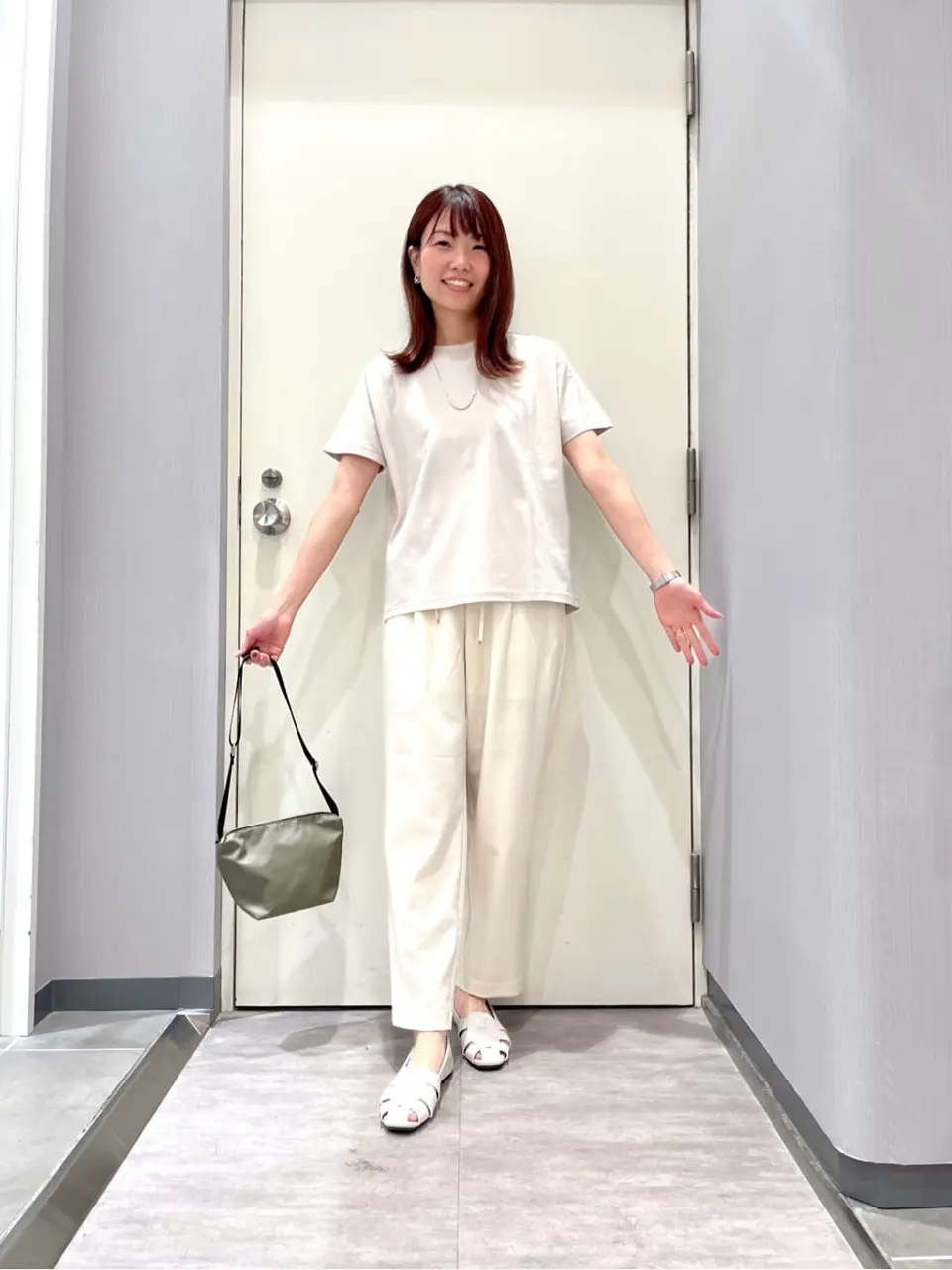 ANY 金井 コーディネート画像