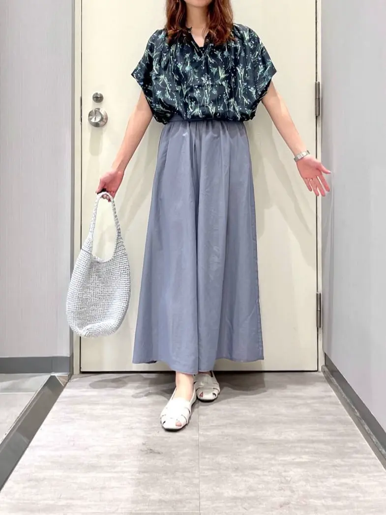 ANY 金井 コーディネート画像