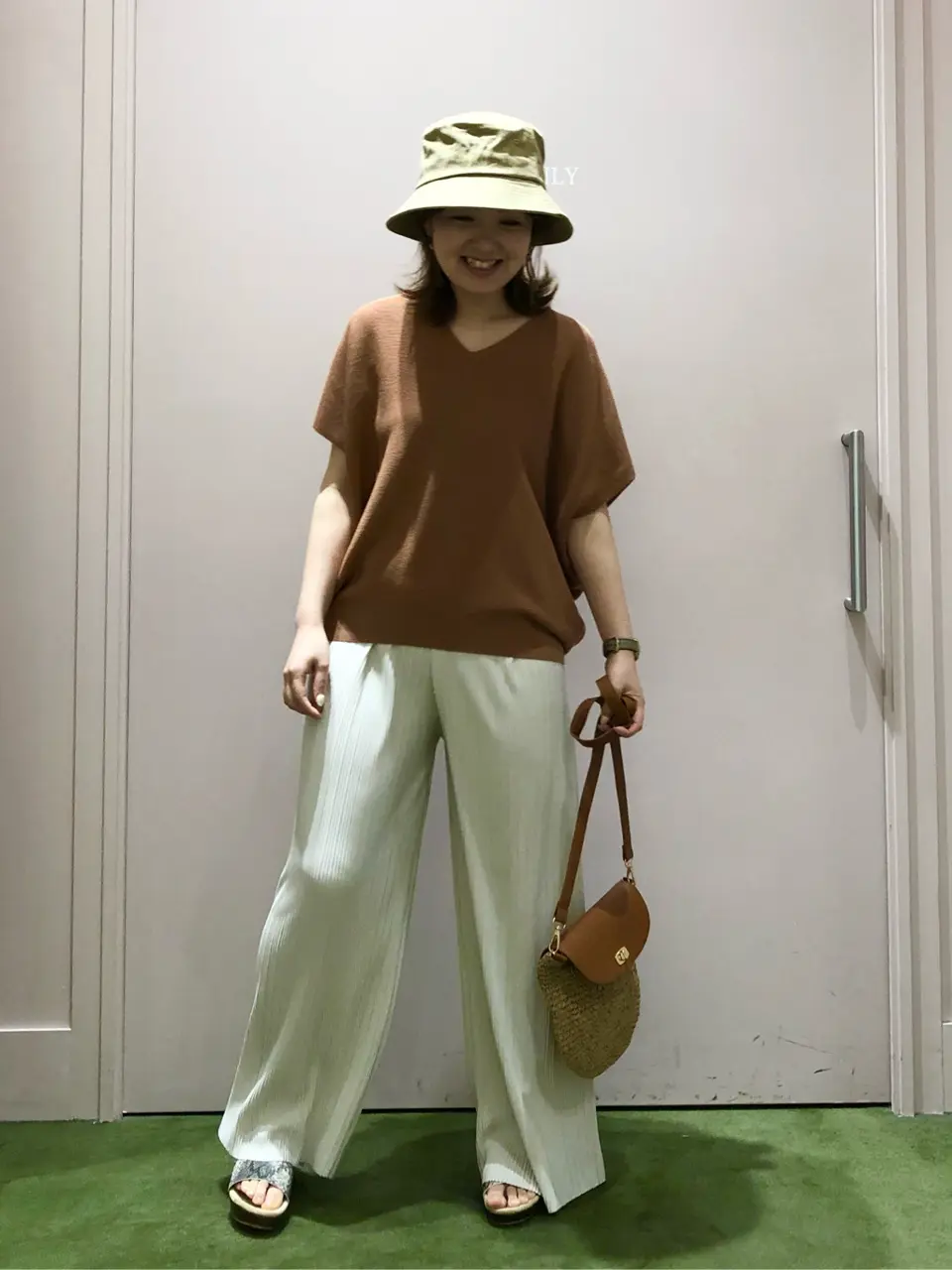 ANY フジコ コーディネート画像