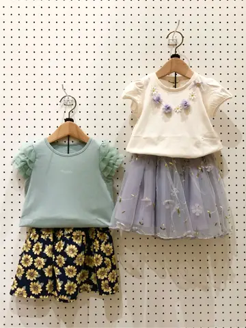 ANY フジコ コーディネート画像