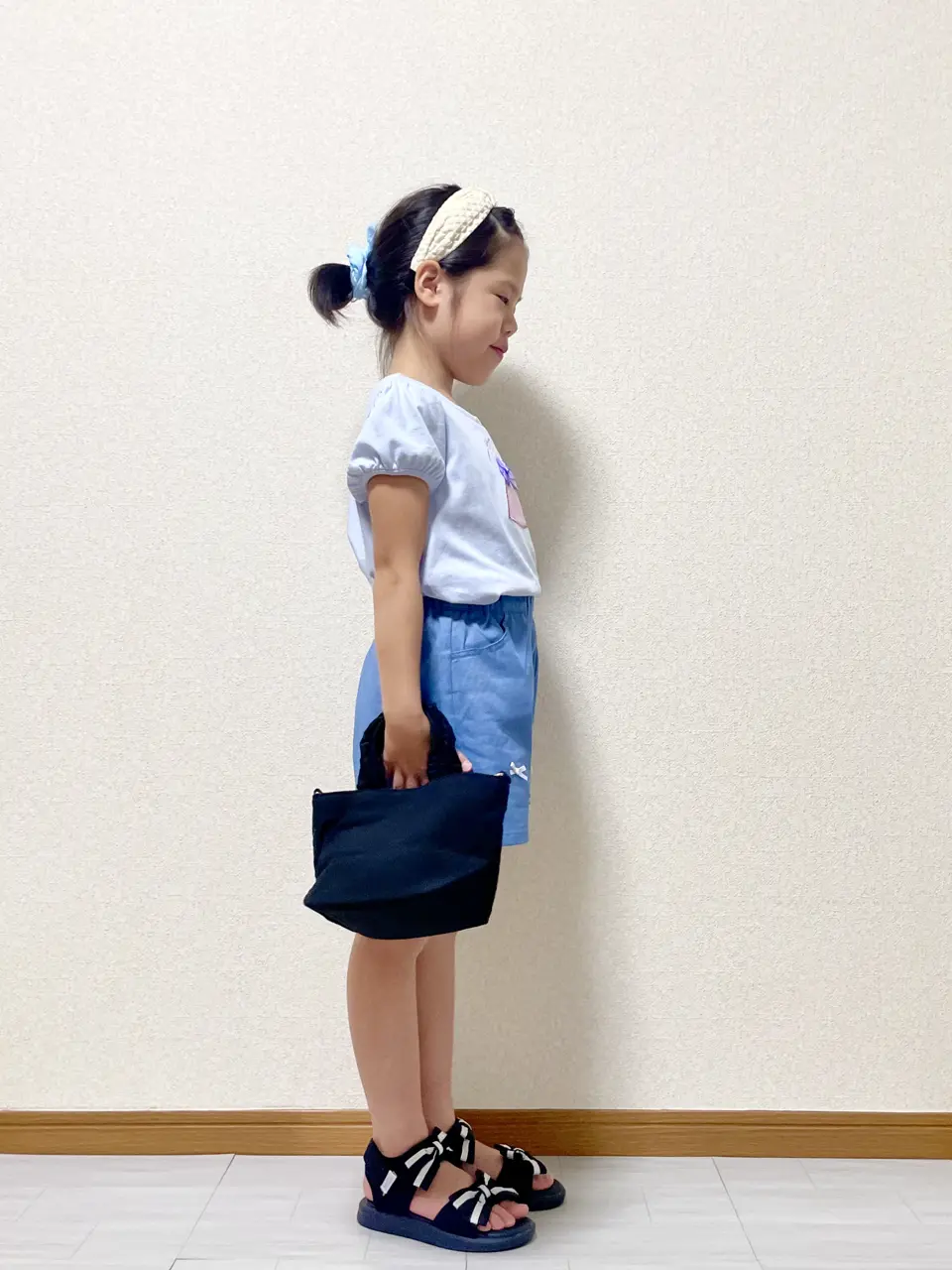 ANY MIKA コーディネート画像