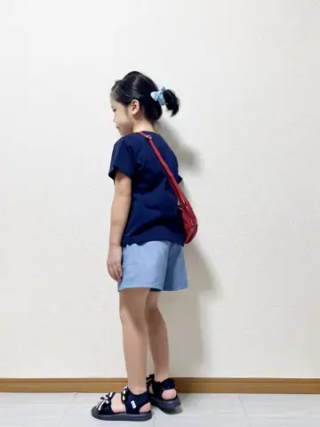 ANY MIKA コーディネート画像