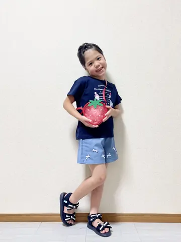 ANY MIKA コーディネート画像