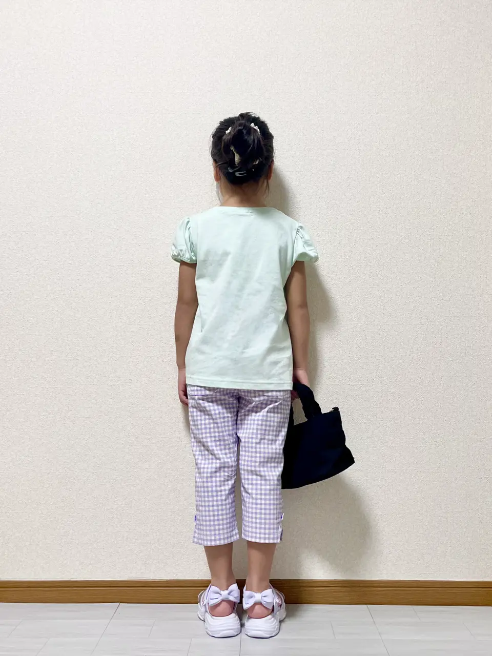 ANY MIKA コーディネート画像