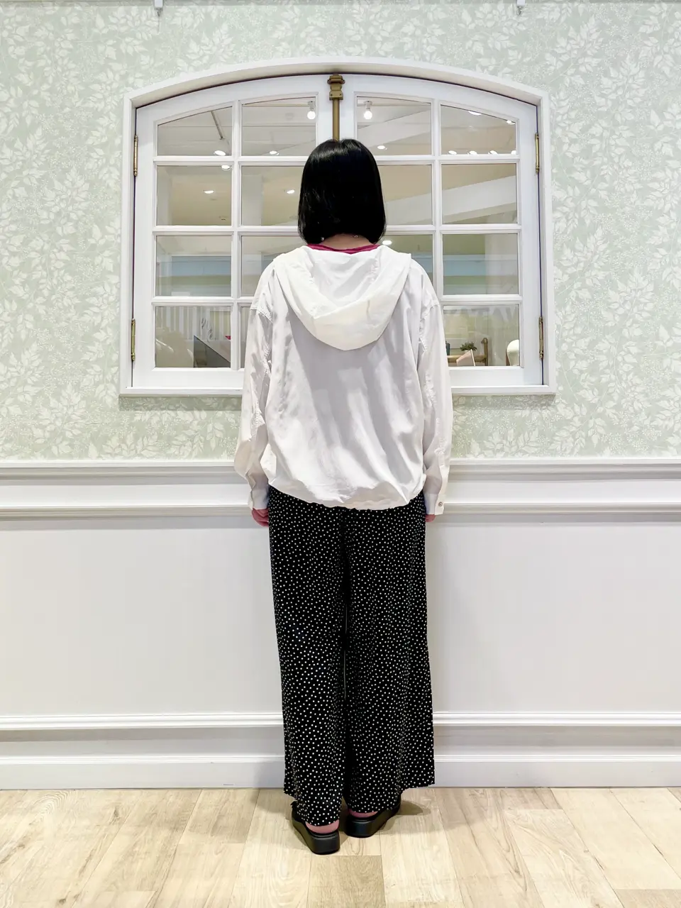 ANY MIKA コーディネート画像