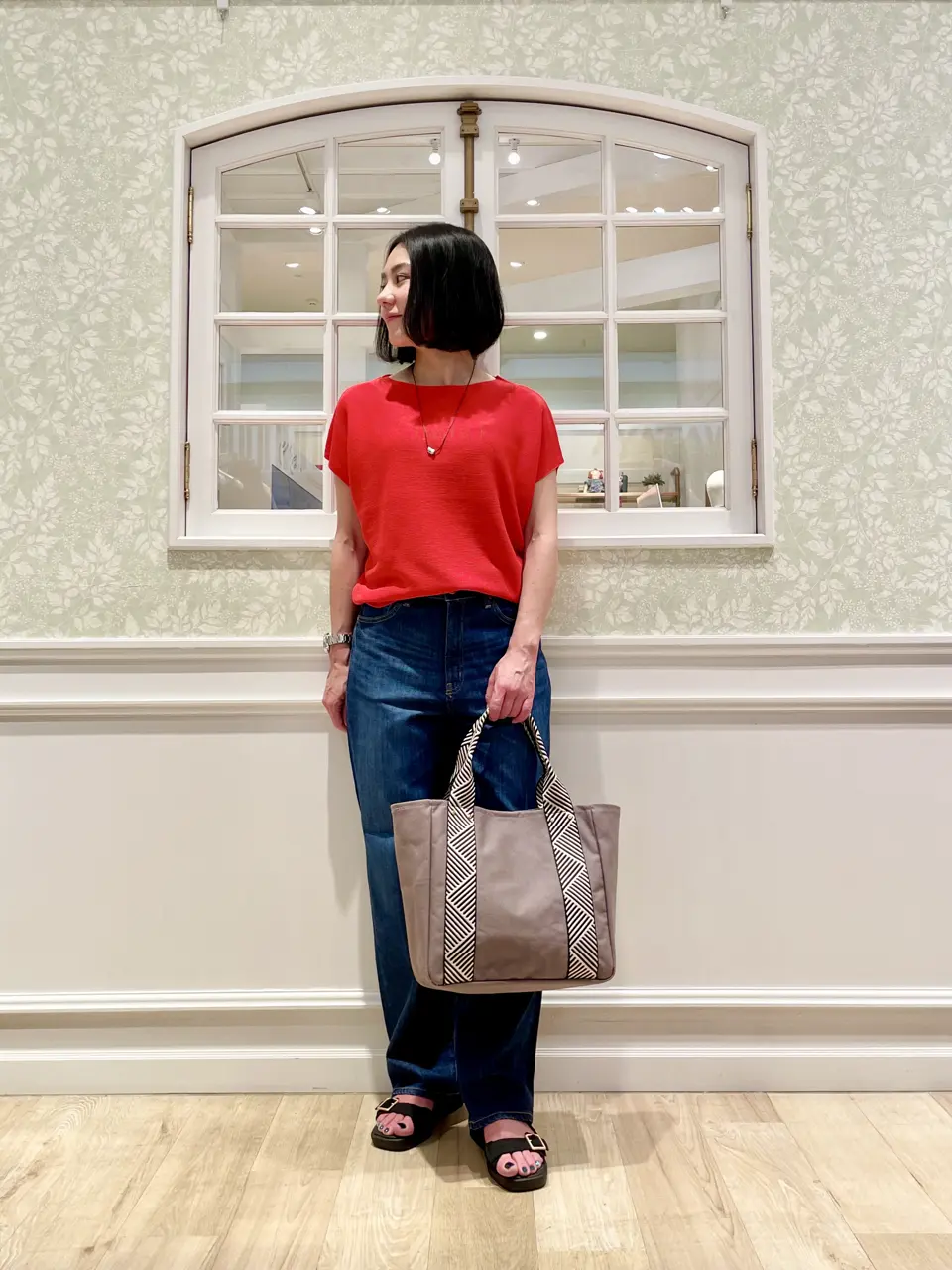 ANY MIKA コーディネート画像