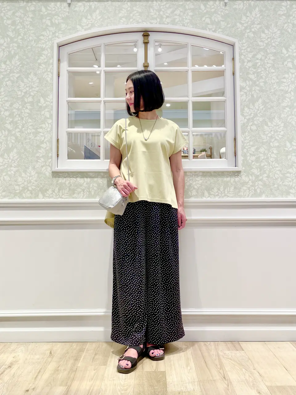 ANY MIKA コーディネート画像