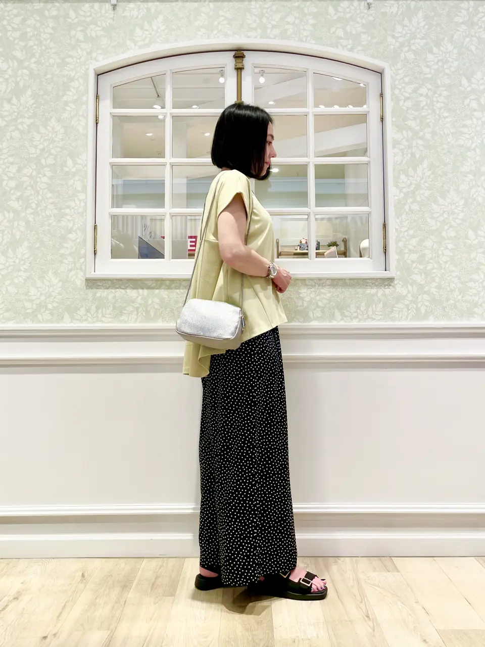 ANY MIKA コーディネート画像