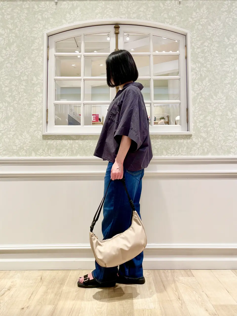 ANY MIKA コーディネート画像