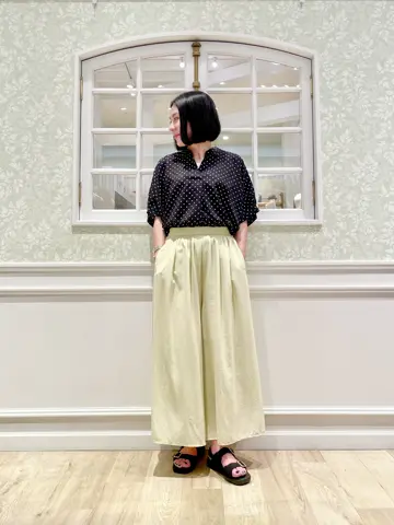 ANY MIKA コーディネート画像