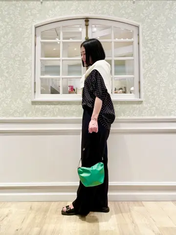 ANY MIKA コーディネート画像