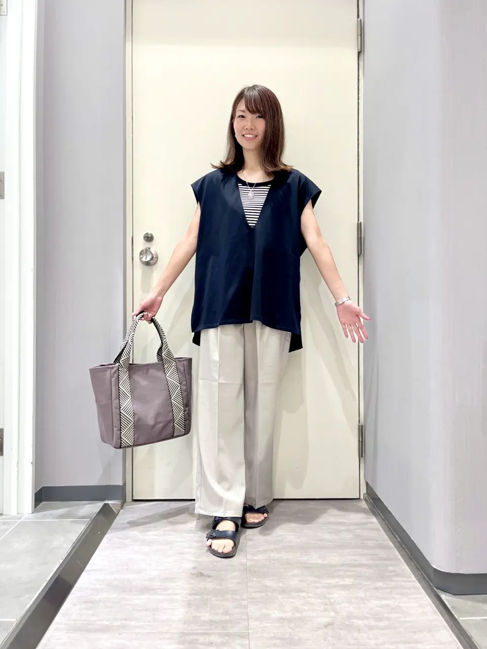 ANY 金井 コーディネート画像