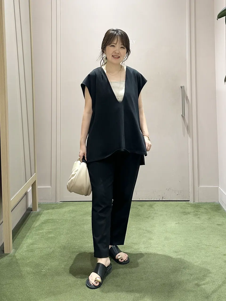 ANY フジコ コーディネート画像