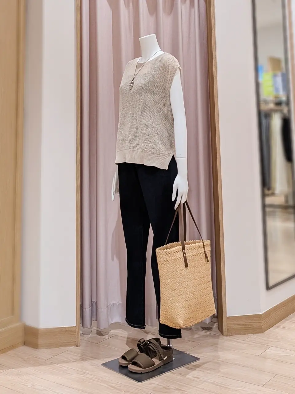 ANY 岩田 コーディネート画像