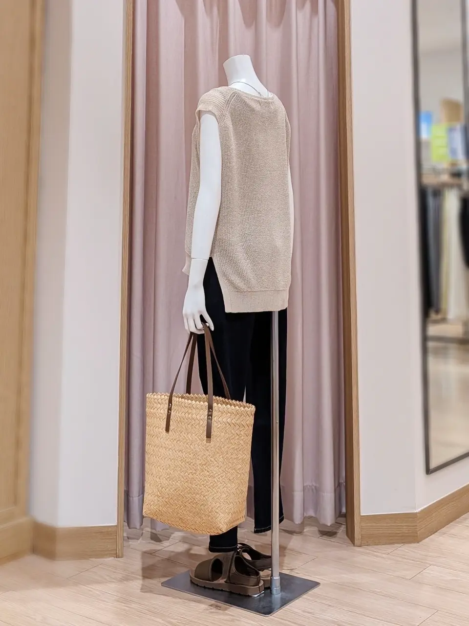 ANY 岩田 コーディネート画像