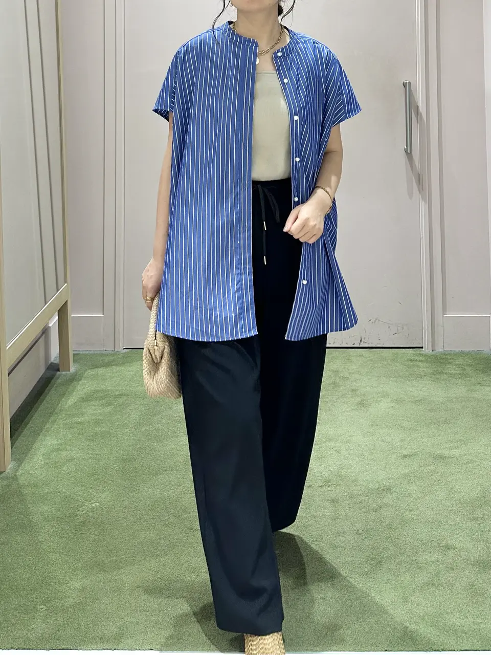 ANY フジコ コーディネート画像