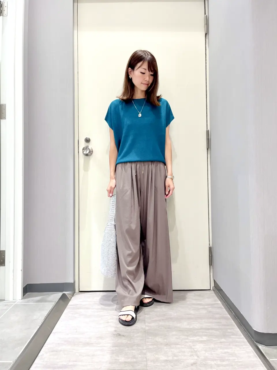 ANY 金井 コーディネート画像