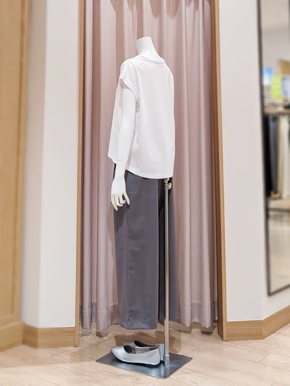 ANY 岩田 コーディネート画像