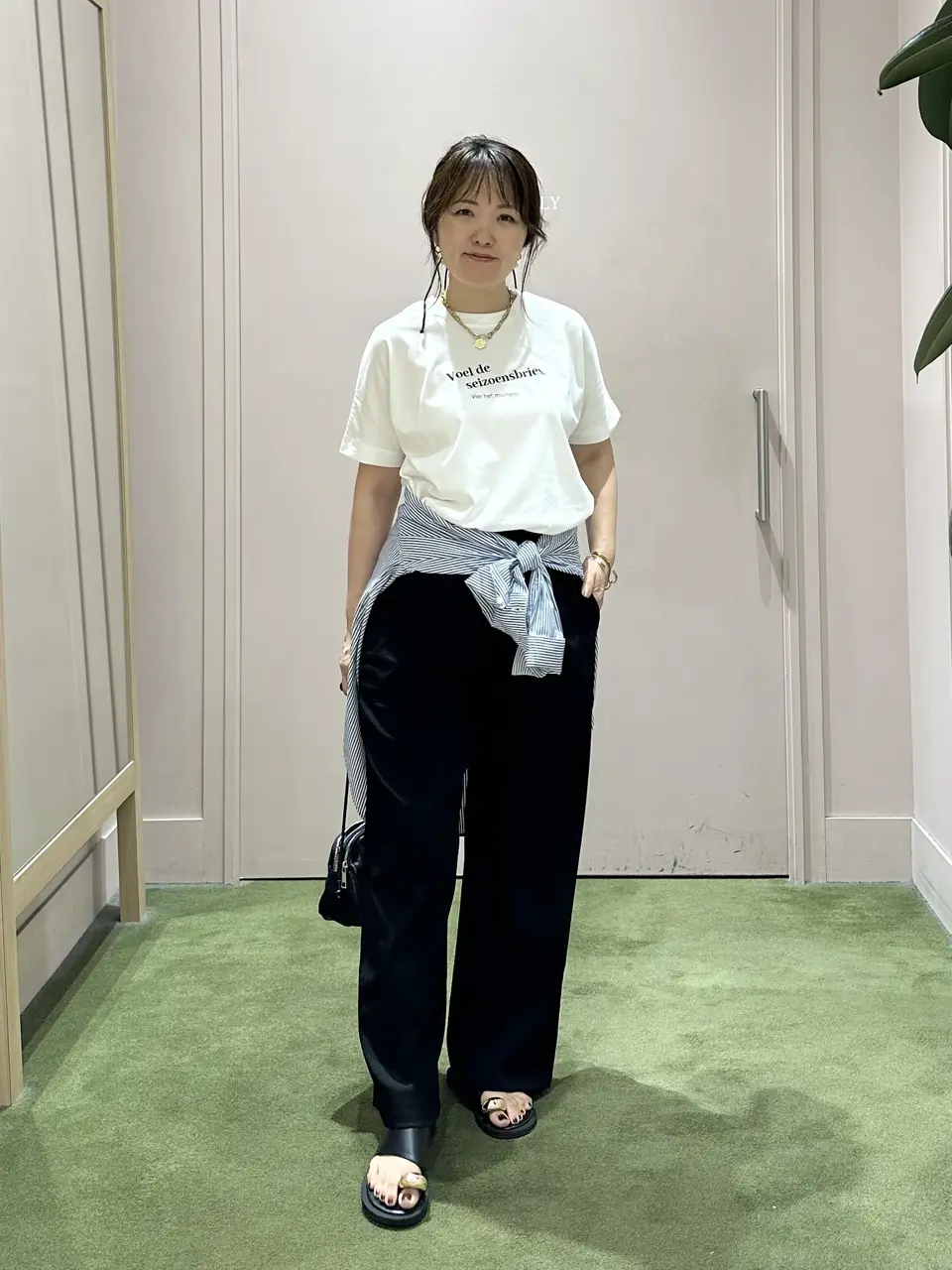 ANY フジコ コーディネート画像