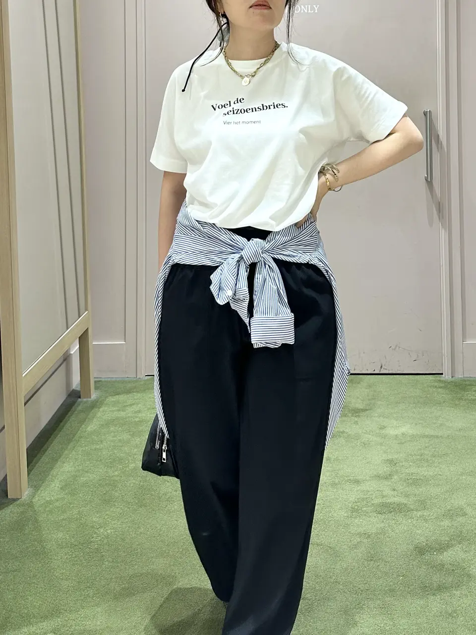 ANY フジコ コーディネート画像