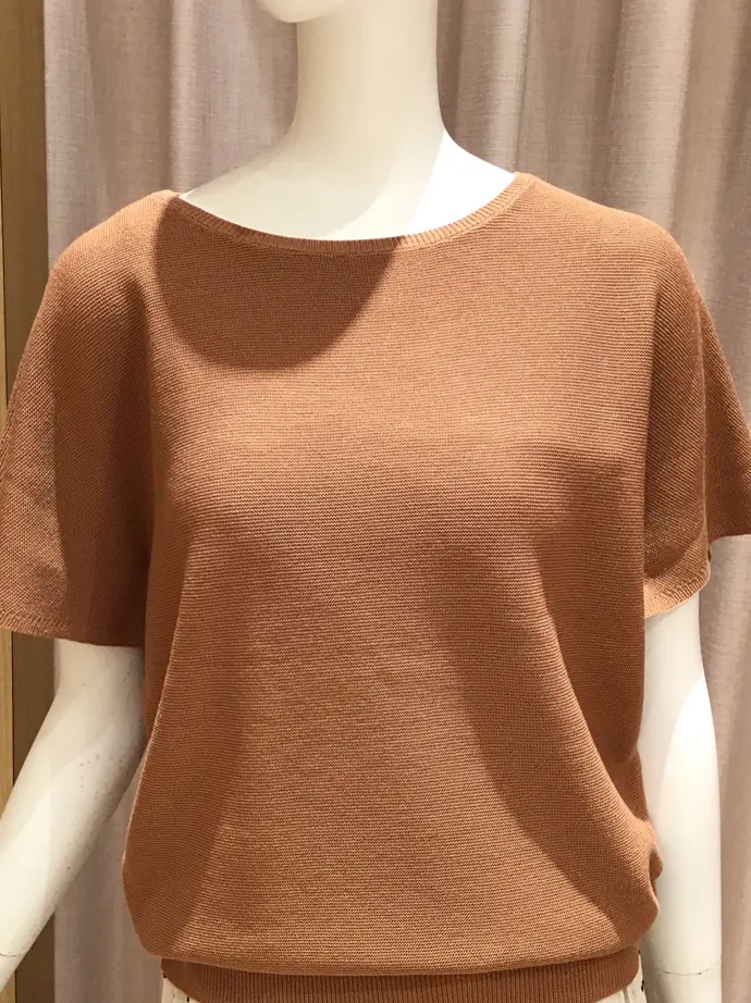 ANY 本吉 コーディネート画像