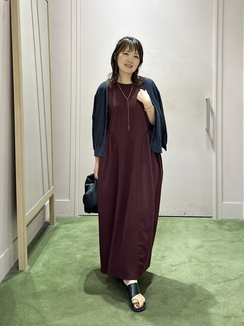 ANY フジコ コーディネート画像